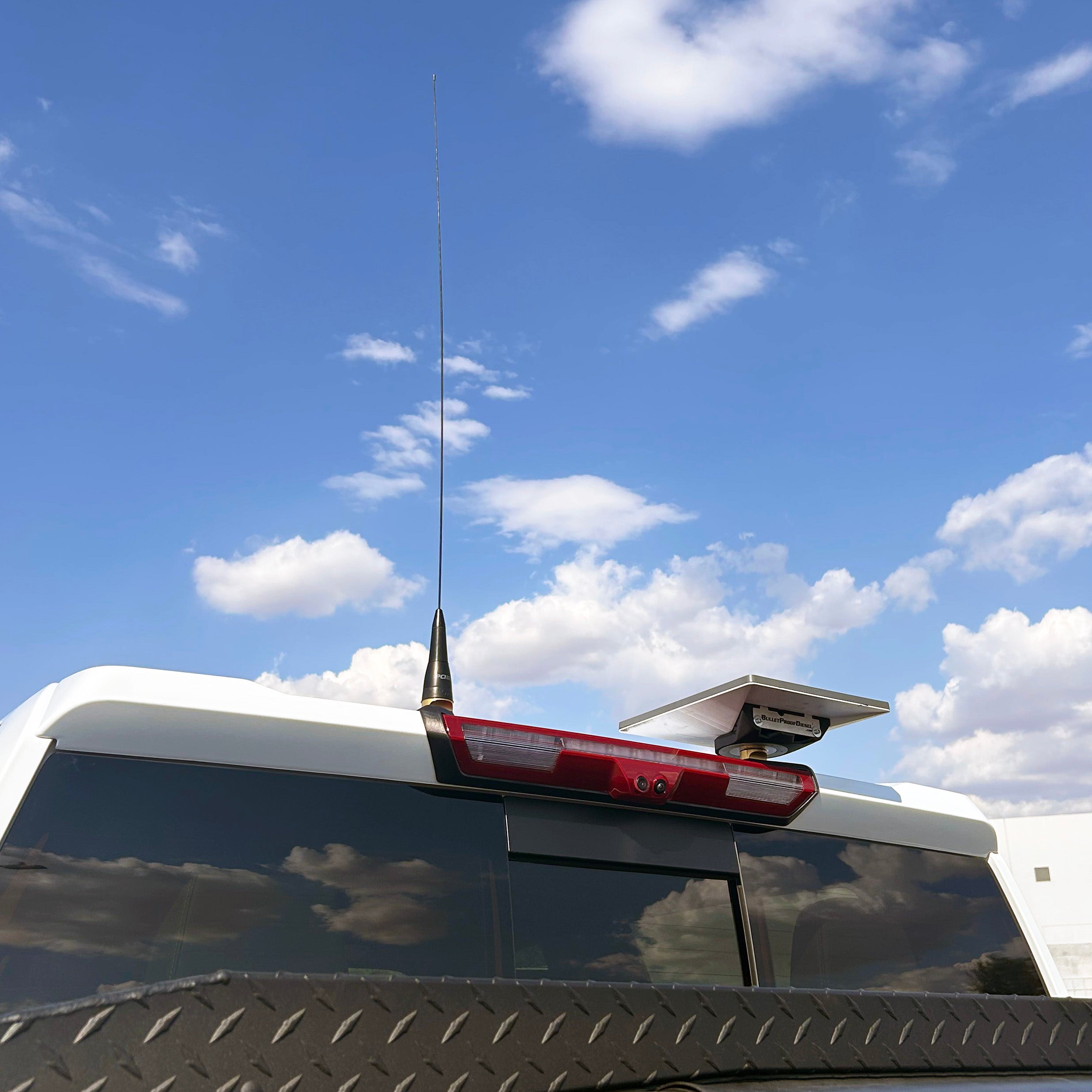 2019‑26 Chevy Silverado | GMC Sierra Dual Antenna Mount