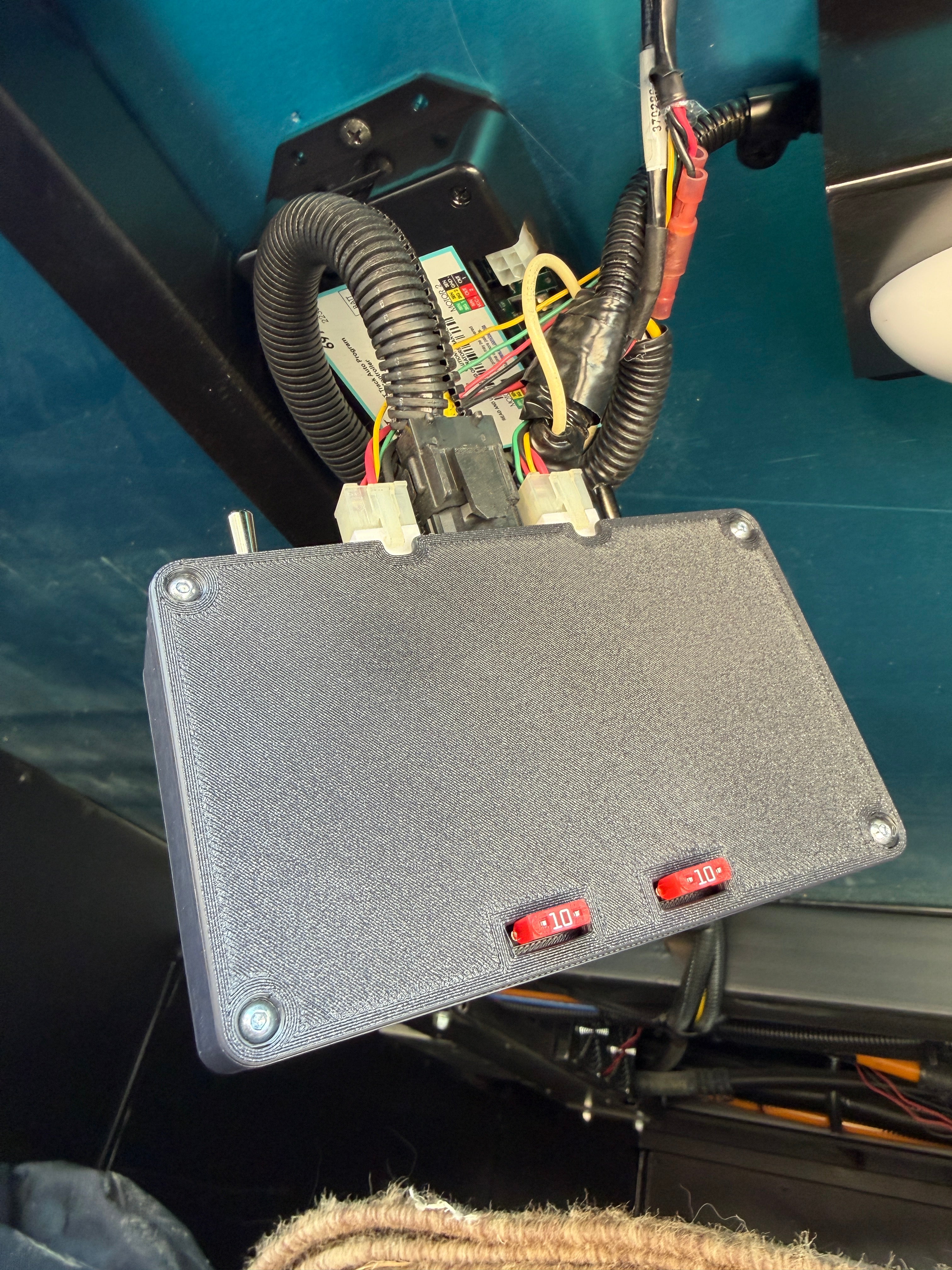 RV Slide Out Manual Controller - For Lippert 697096