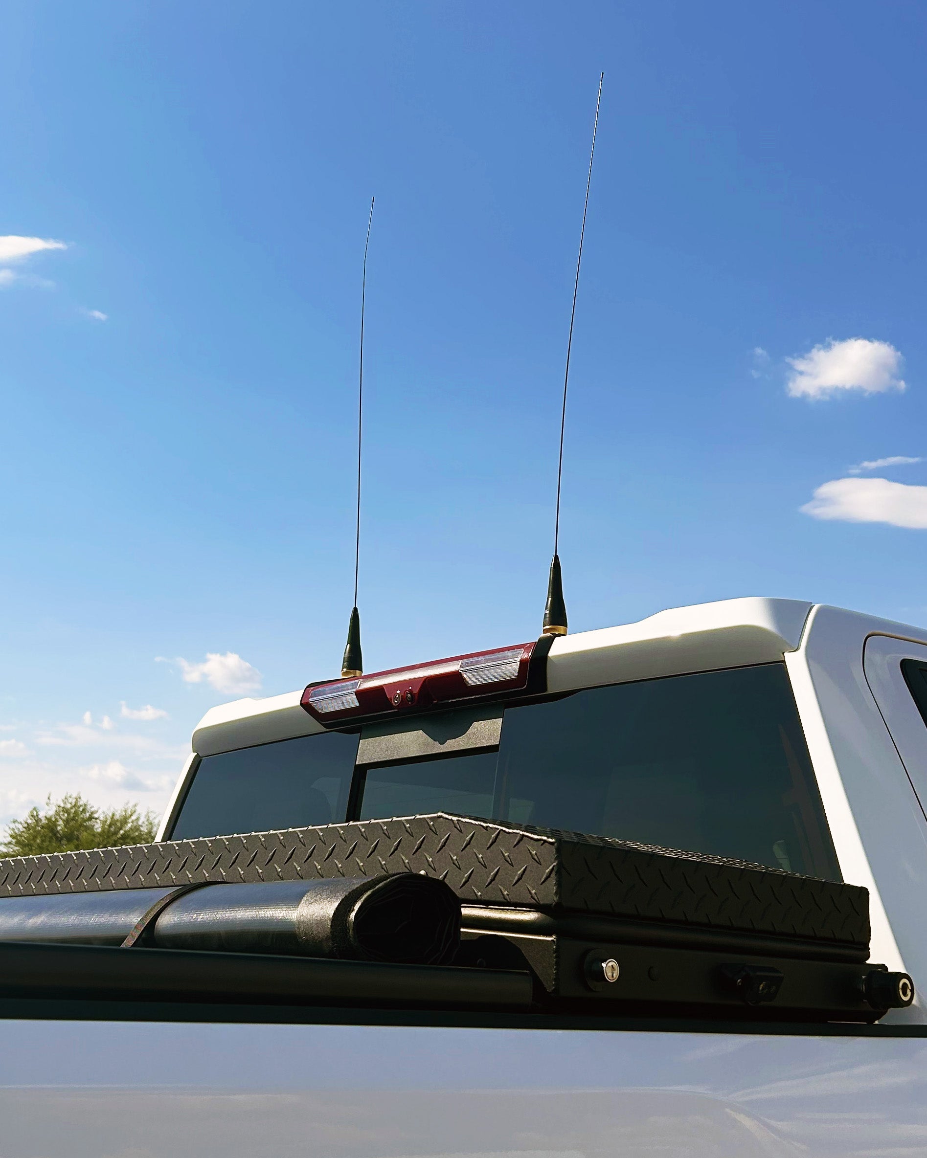 2019‑26 Chevy Silverado | GMC Sierra Dual Antenna Mount
